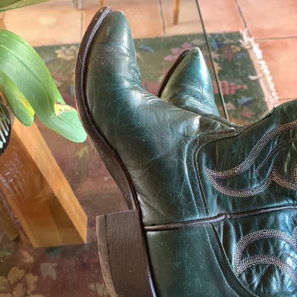 💚Vintage green(w/purple & light pink stitching- RIGHT!?) Larry Mahan ,El Paso💚 - Picture 6 of 14